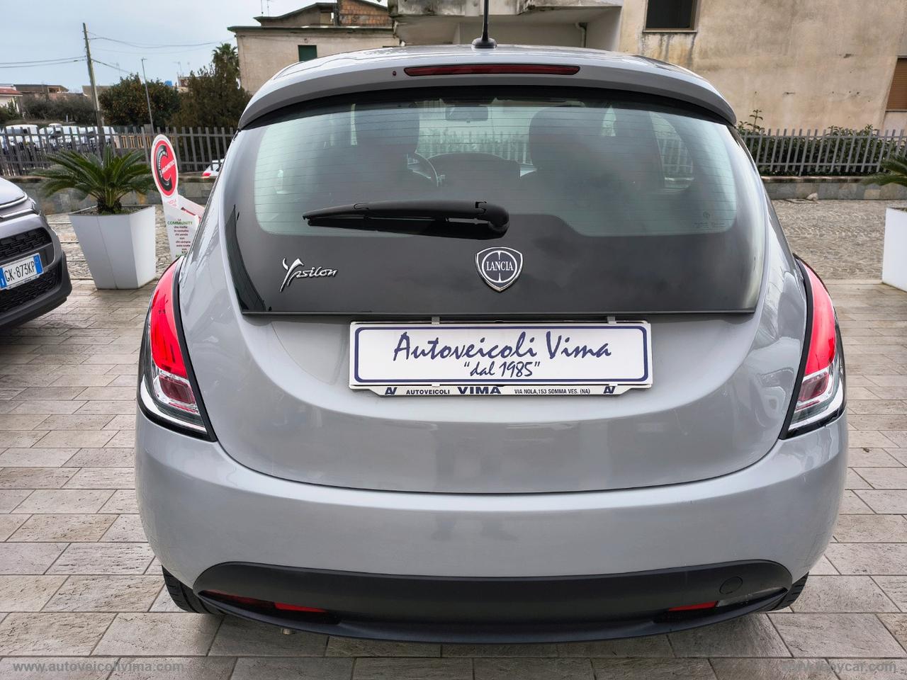 LANCIA Ypsilon 1.2 69 CV 5p. GPL Ecochic Silver