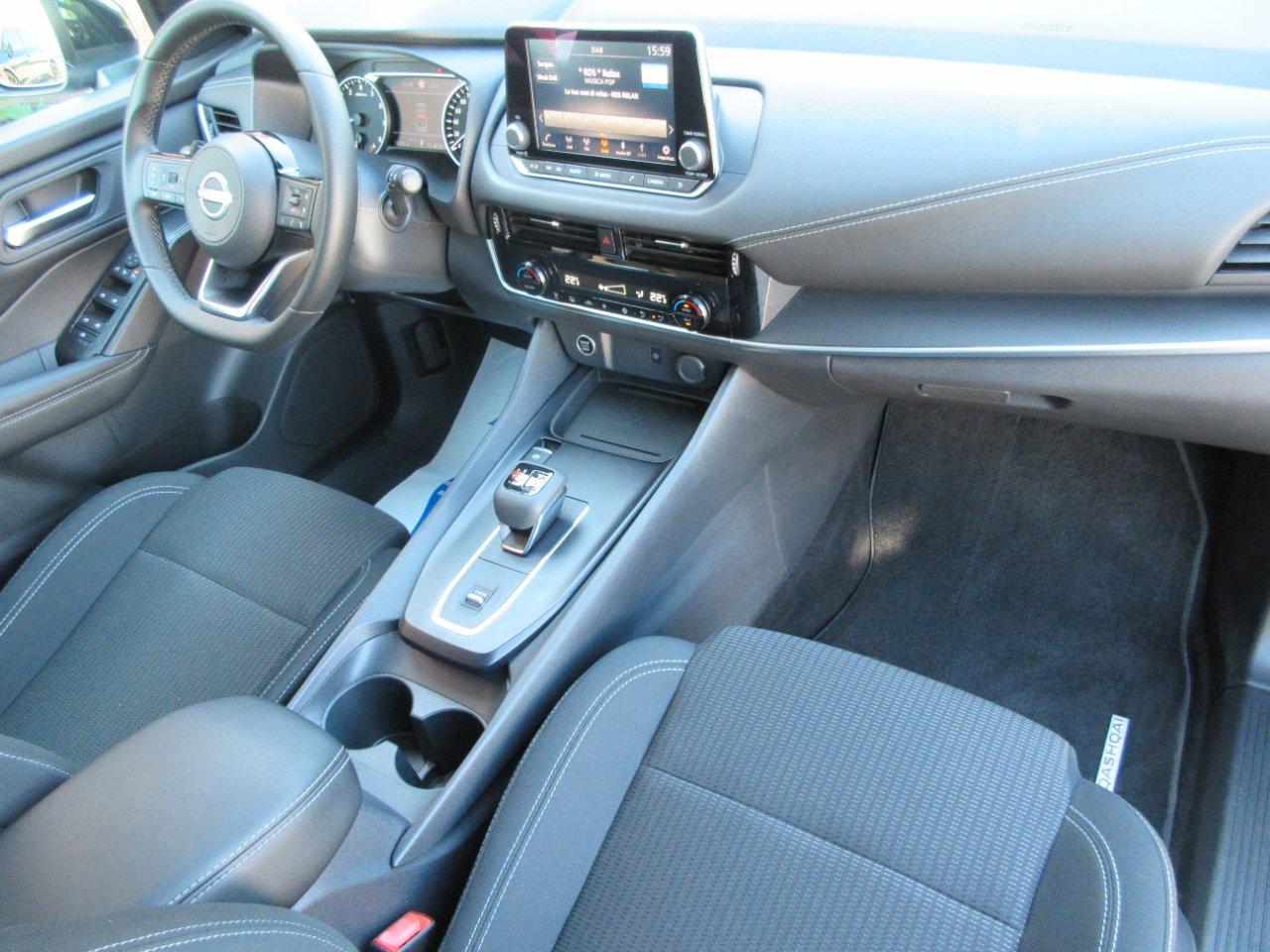 Nissan Qashqai 1.3 mhev Business 2wd 158cv xtronic