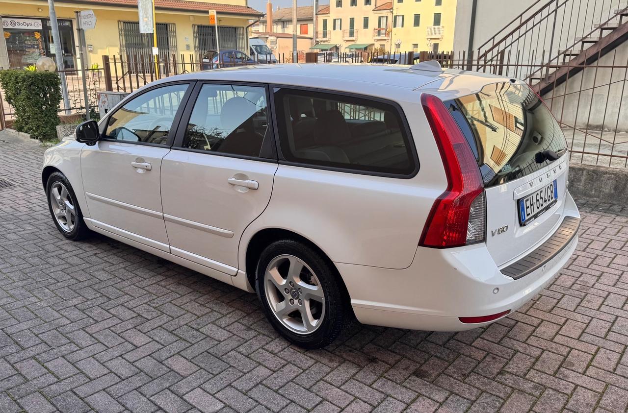 Volvo V50 1.6 Diesel Ok Neopatentati