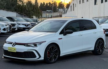 Volkswagen Golf 8 GTI 2.0 TSI 245CV