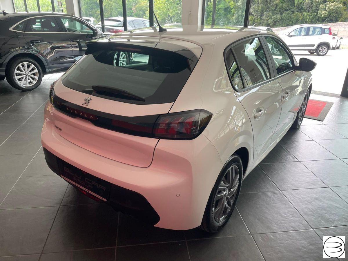 PEUGEOT - 208