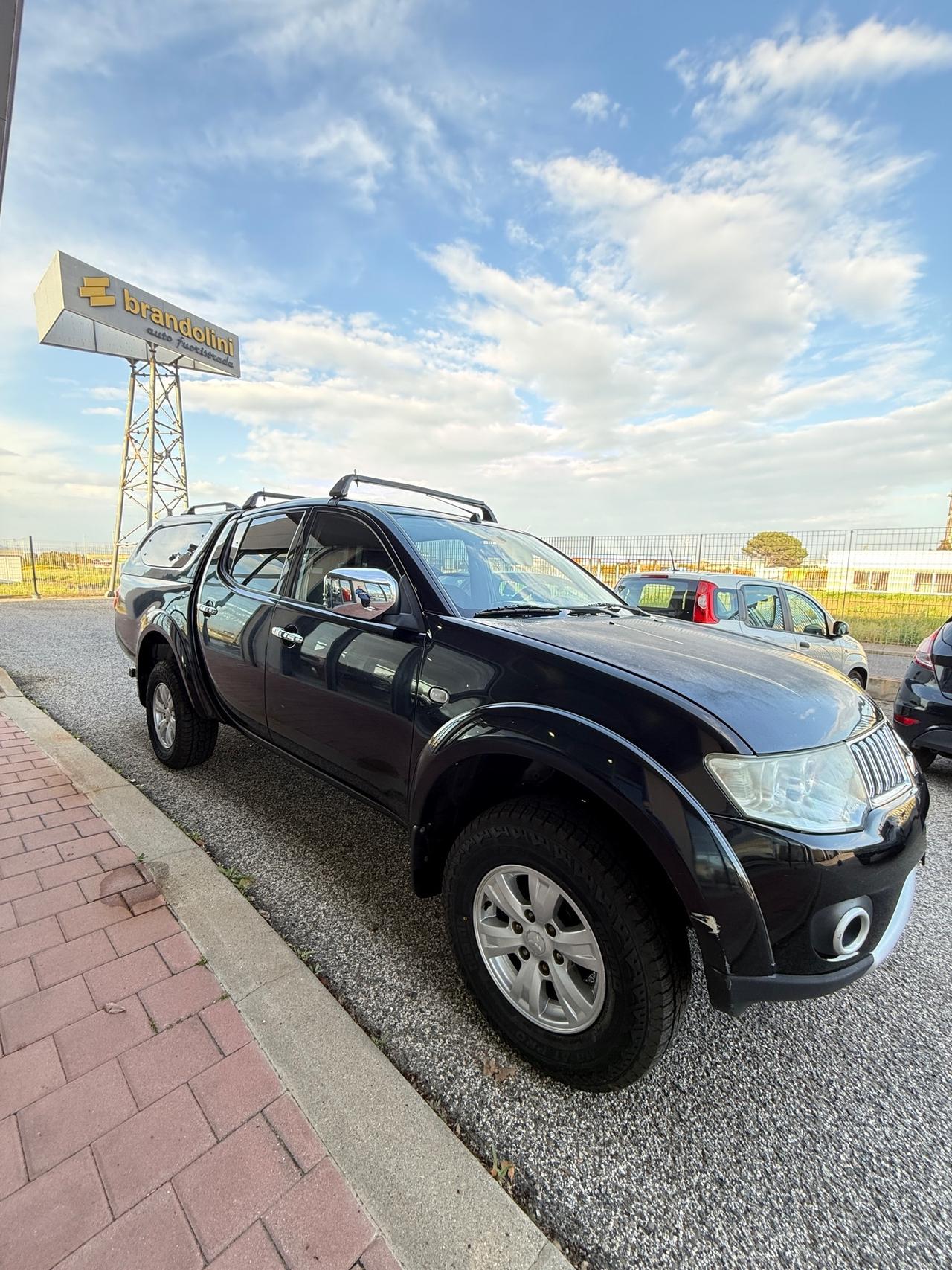 Mitsubishi L200 2.5 DI-D 136CV Intense GANCIO TRAINO