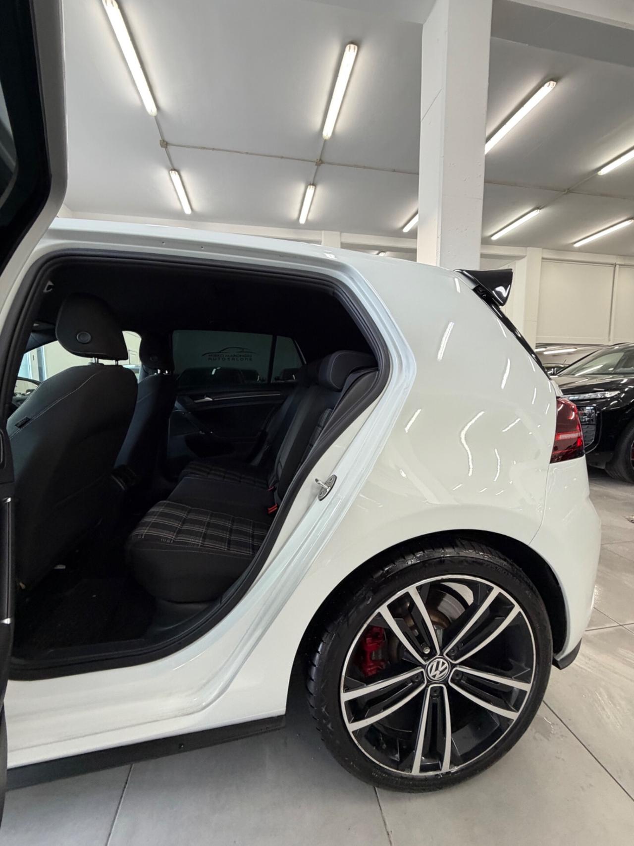 VW GOLF 7.5 GTD 2.0 TDI DSG 5p. FINANZIABILE