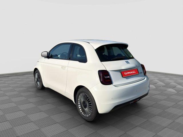 FIAT 500e 500 Icon + Berlina