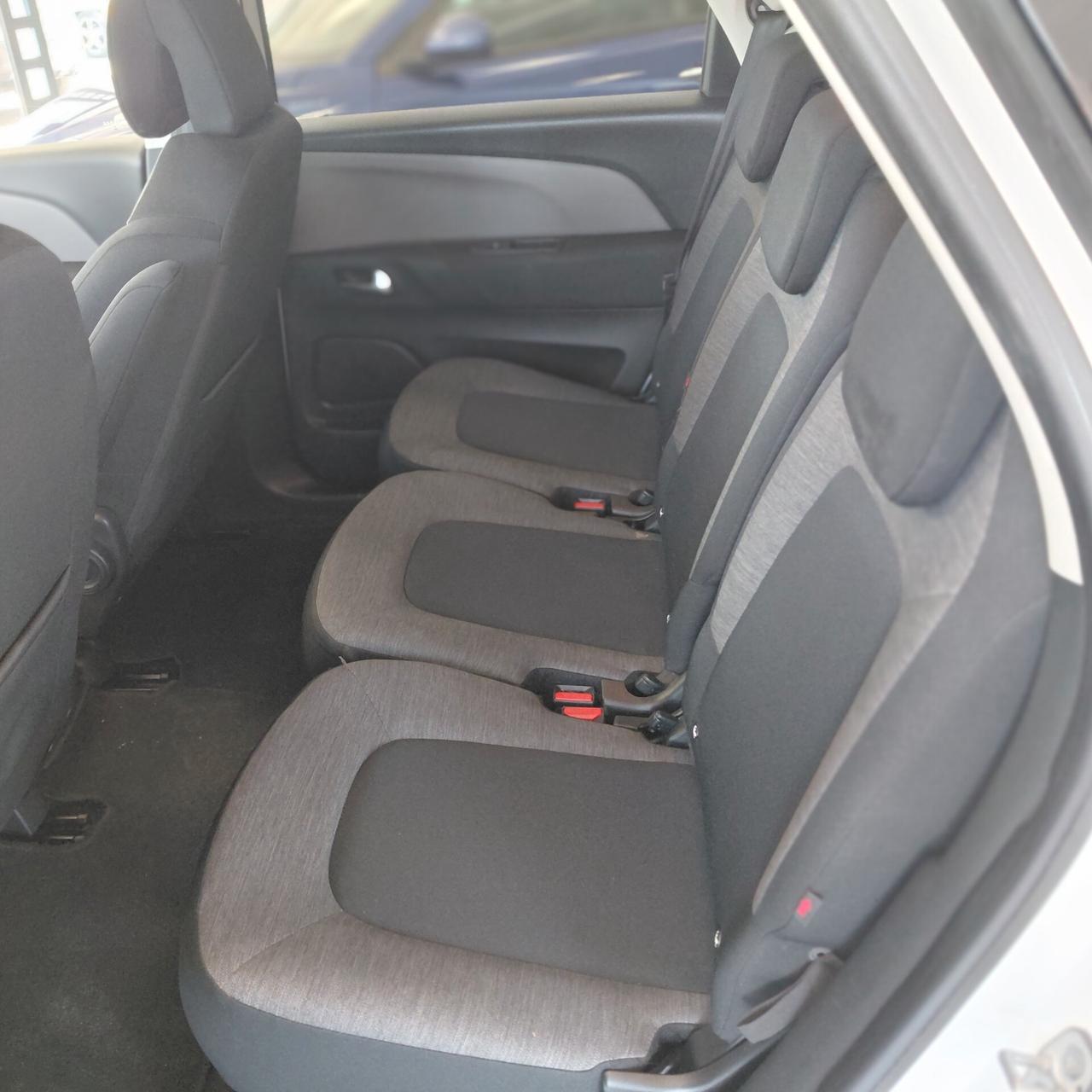 CITROEN C4 PICASSO ANNO 2018 DS 1.6 ADATTA NEOPATENTATI KM 144 mila