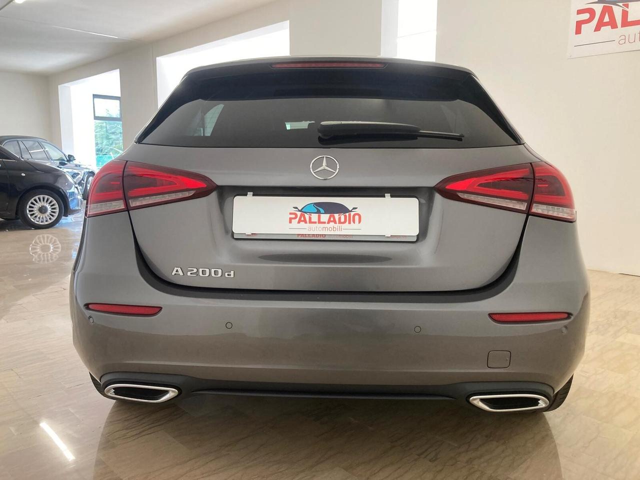 MERCEDES-BENZ A 200 SPORT NIGHT EDITION AUTOMATICA