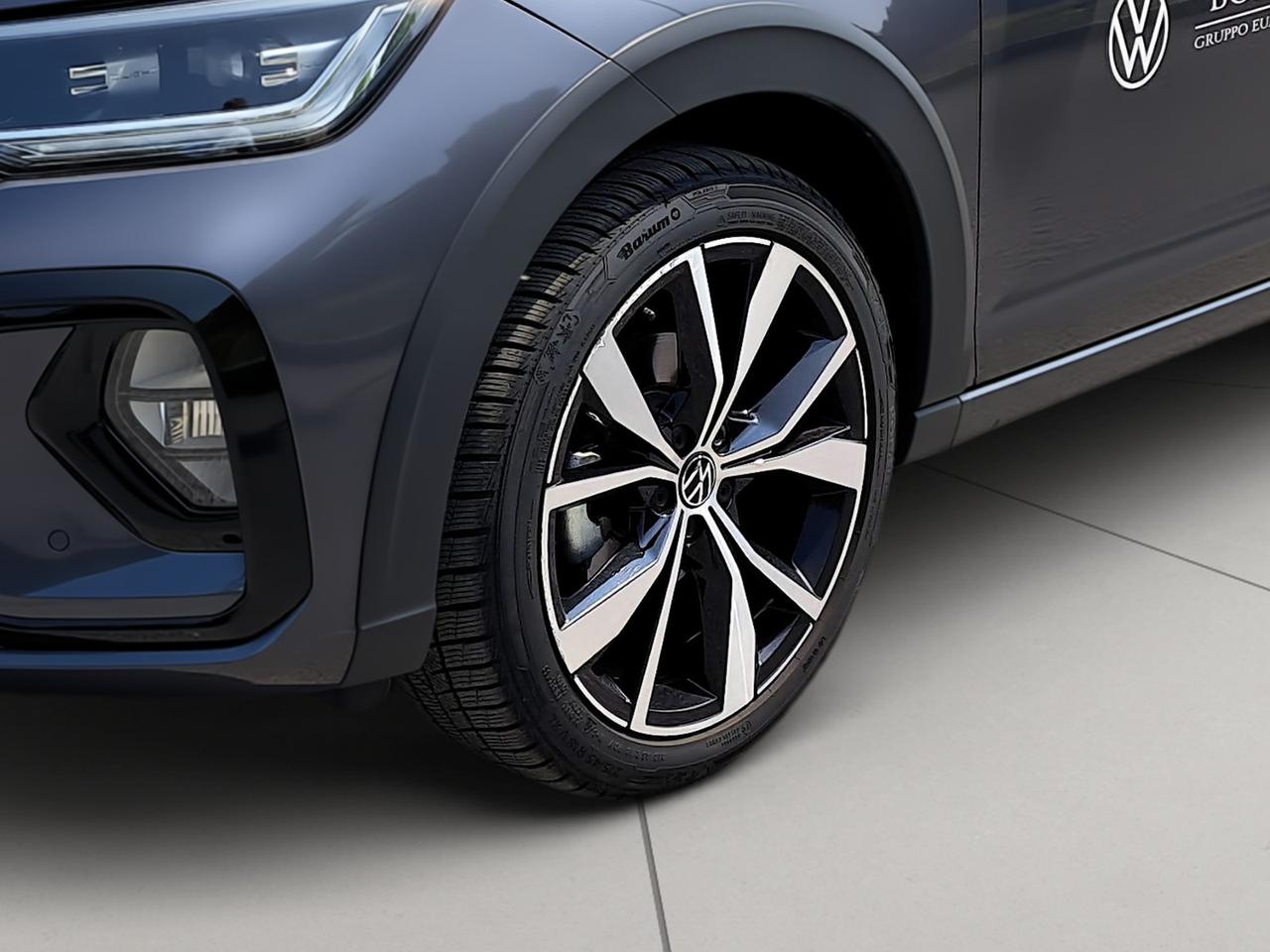 Volkswagen Taigo 1.0 tsi r-line 110cv