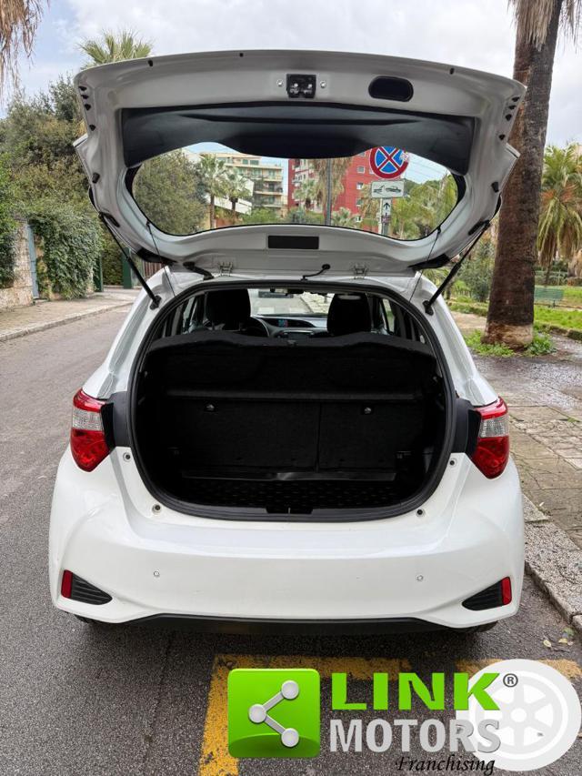 TOYOTA Yaris 1.5 Hybrid 5 porte Business