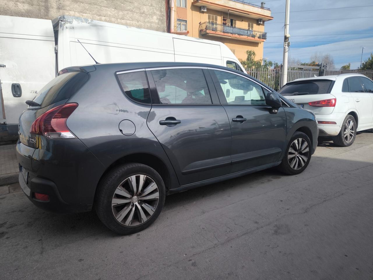 Peugeot 3008 1.6 HDi 115CV Allure