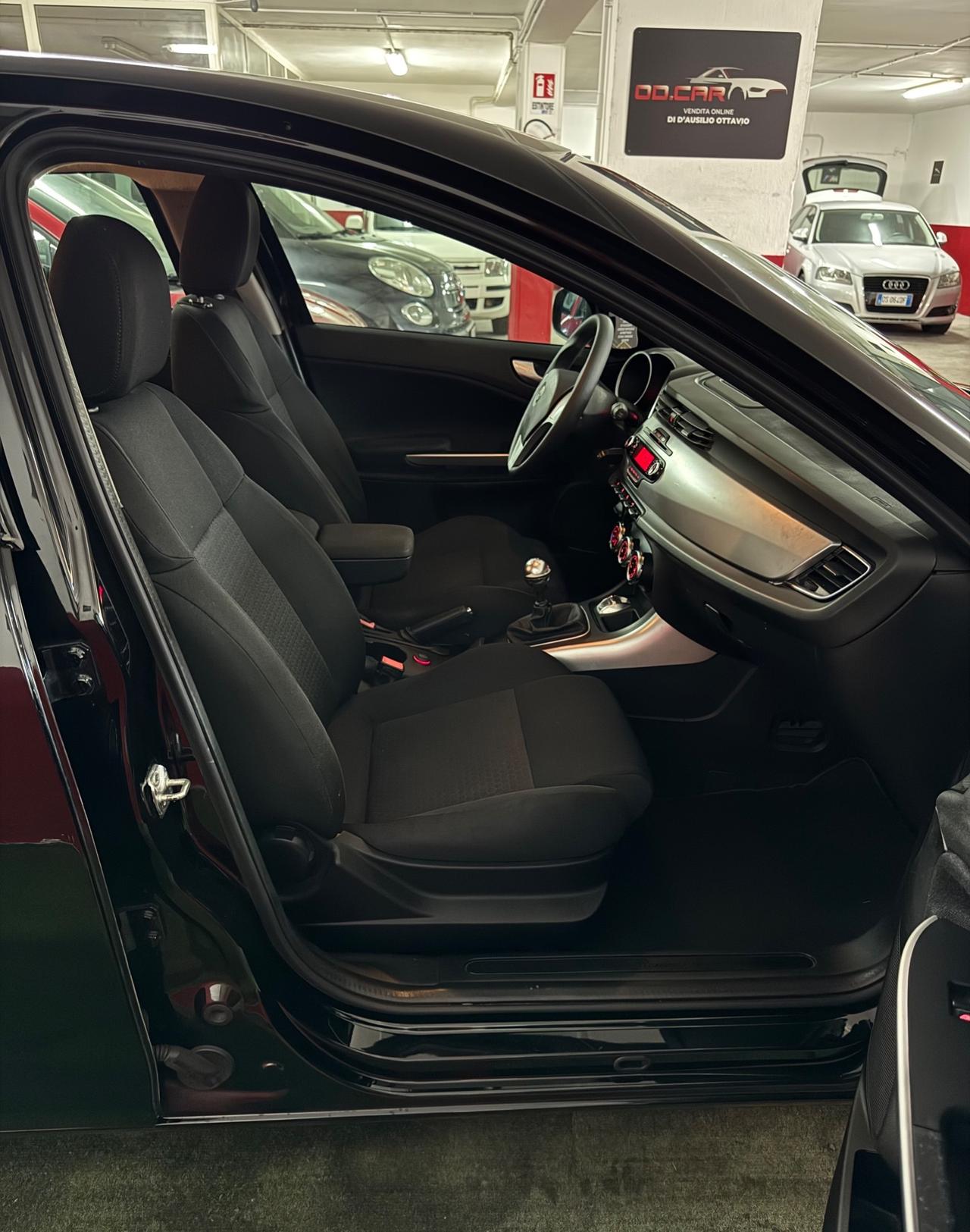 Alfa Romeo Giulietta 1.4 BENZINA 120 CV DA VETRINA