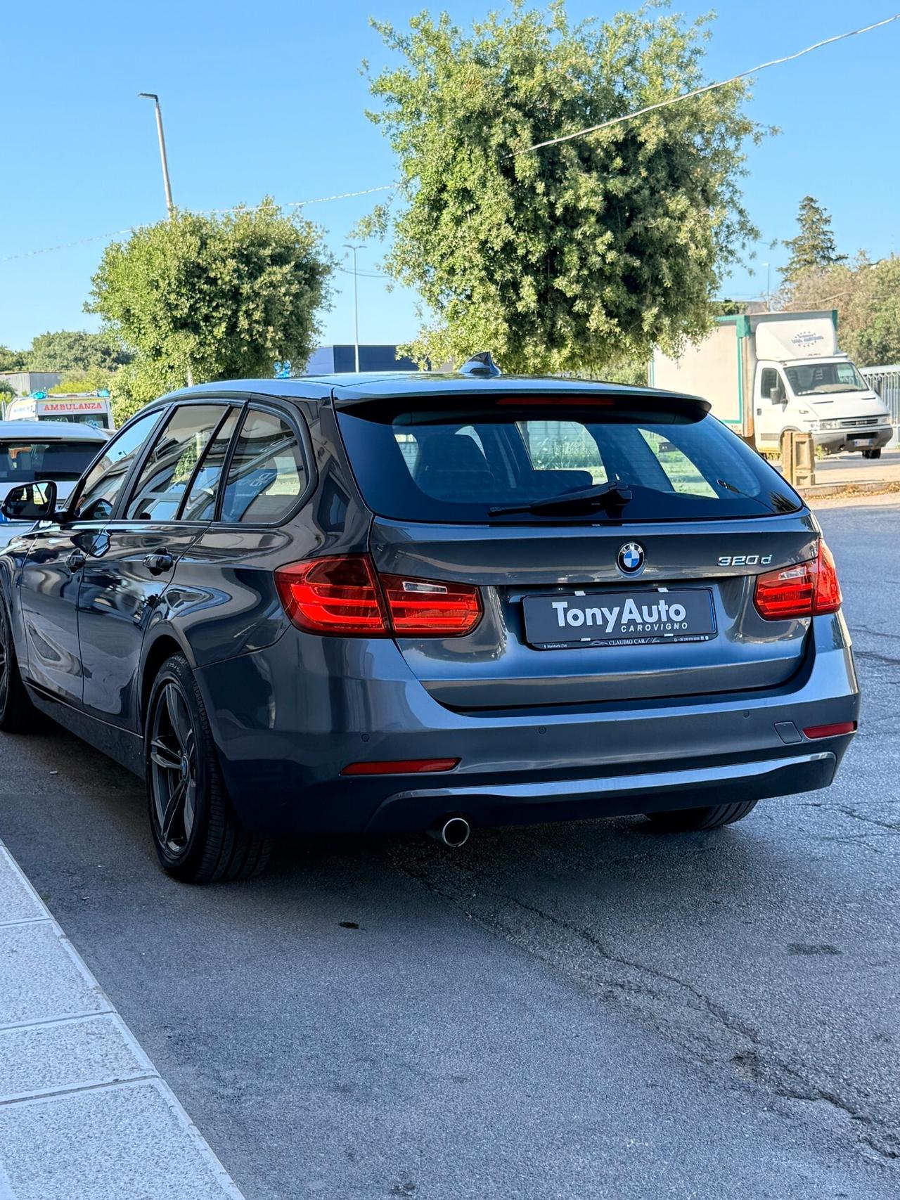 Bmw 320 d Touring Business auto NAVI,LED,BLUETOOTH,ANDROID AUTO,SENSORI DI PACHEGGIO,KM CERTIFICATI!