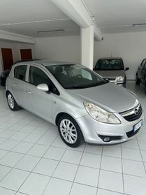Opel Corsa 1.2 5 porte Easytronic Cosmo