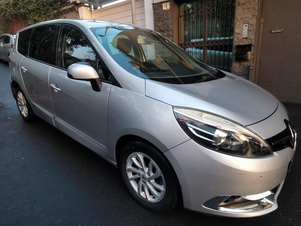 Renault Scénic 1.5 dCi 110CV 7 posti 2014