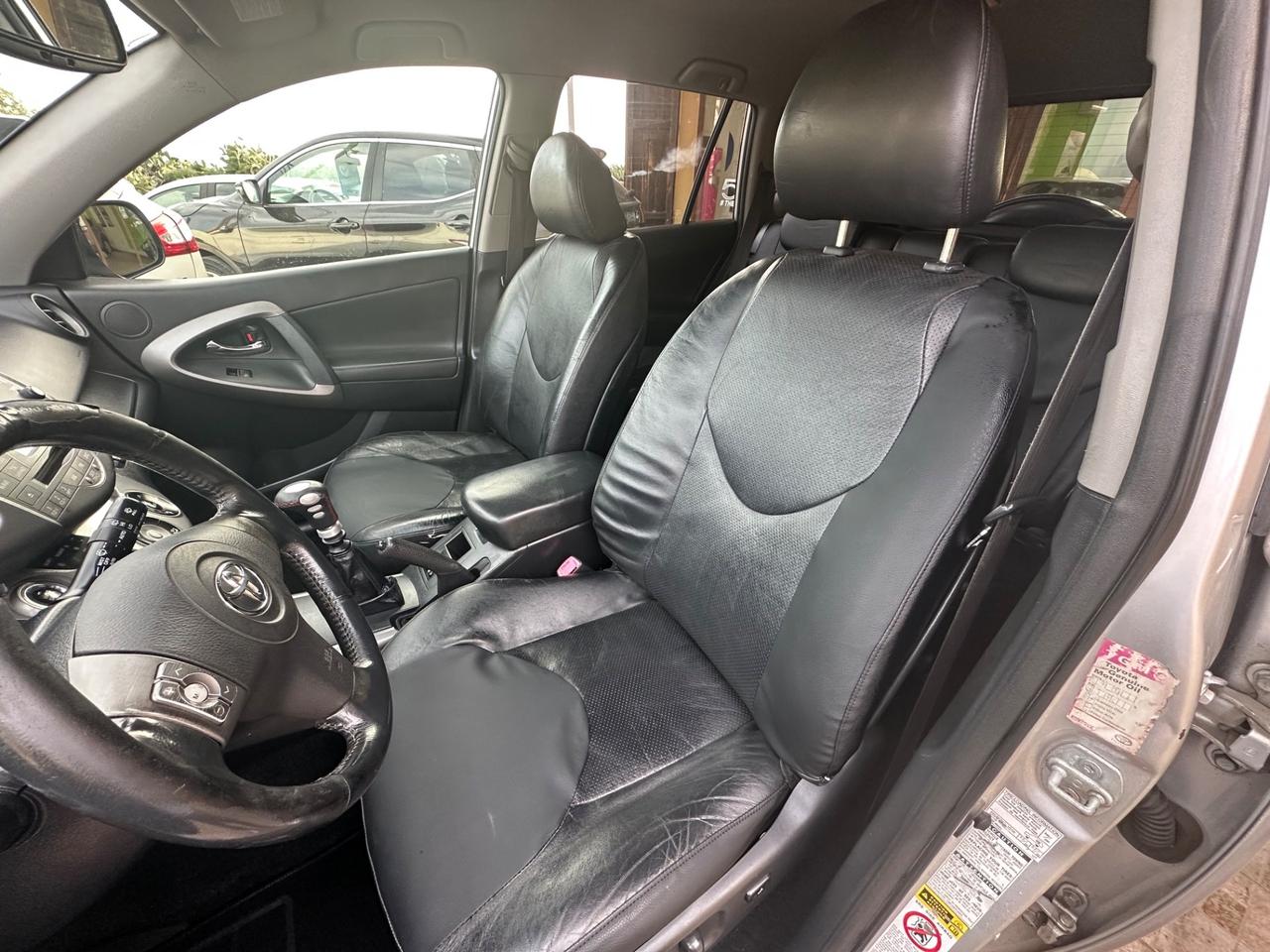 Toyota RAV 4 RAV4 2.2 D-4D 177 CV Luxury