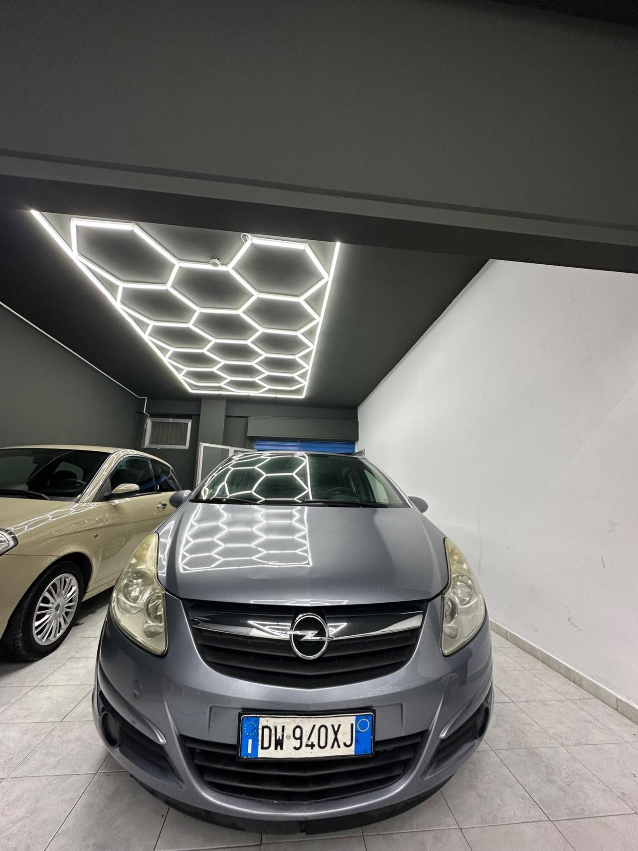 Opel Corsa 1.2 5 porte Easytronic Cosmo