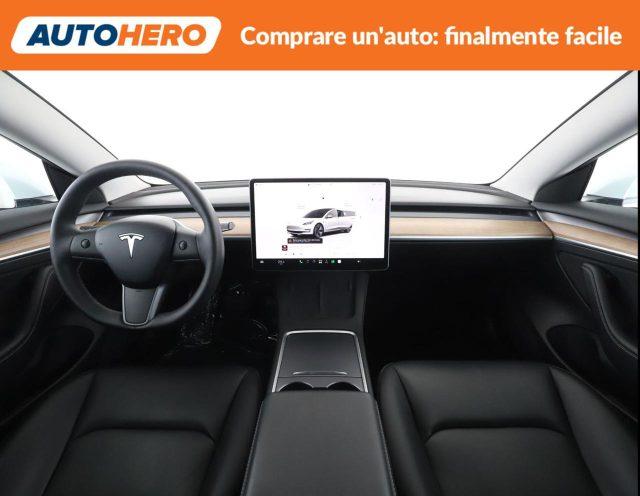 TESLA Model 3 RWD