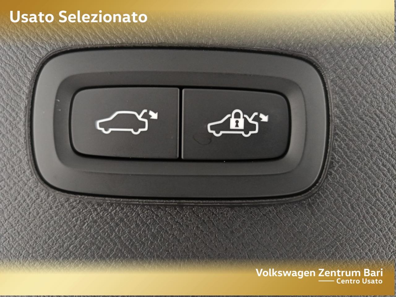 Volvo XC90 2.0 b5 inscription awd 7p.ti geartronic my20