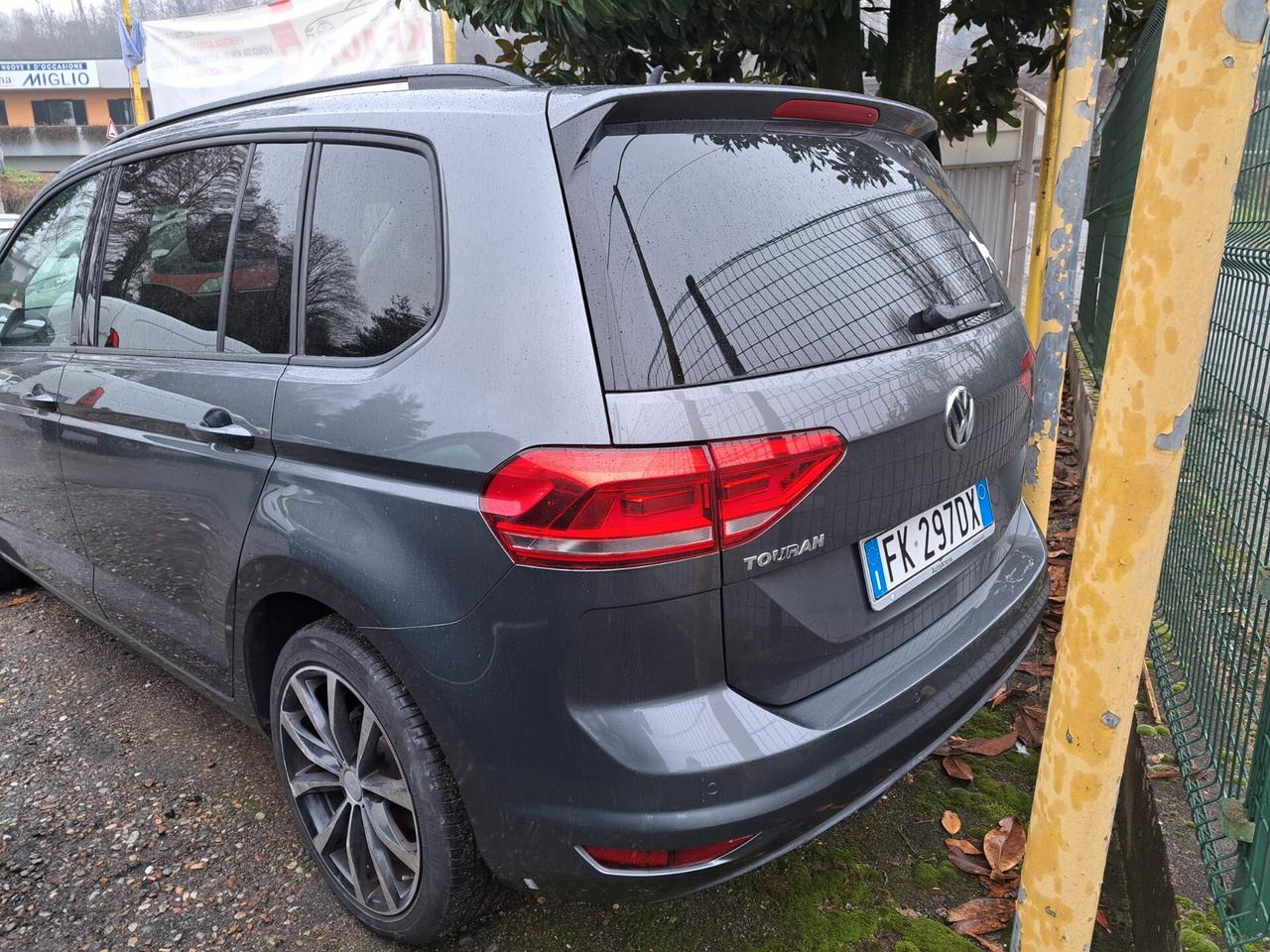 Volkswagen Touran 1.6 TDI 115 CV SCR DSG Highline BlueMotion Tech.