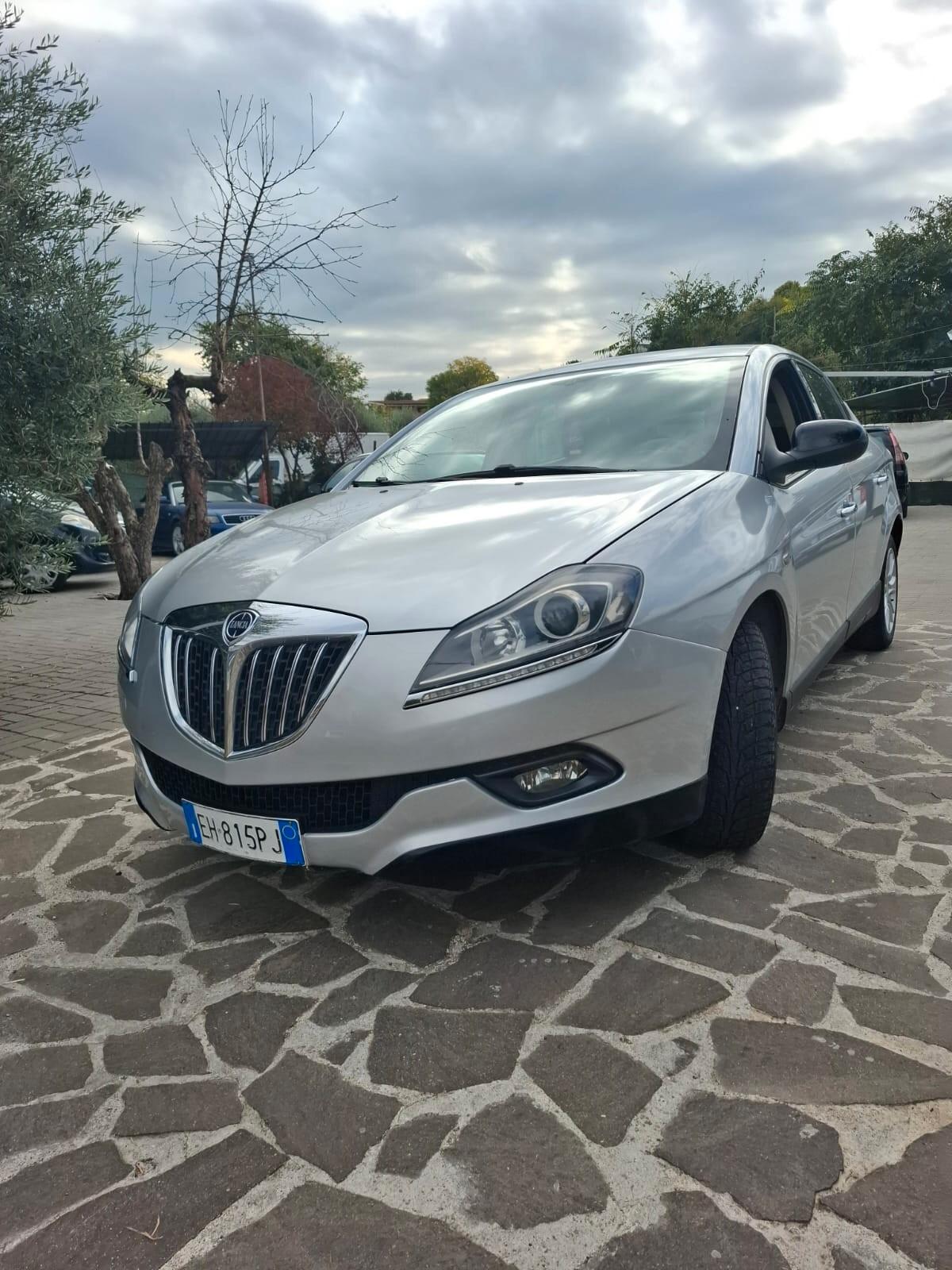 Lancia Delta 1.6 MJT DPF Silver Neopatentati