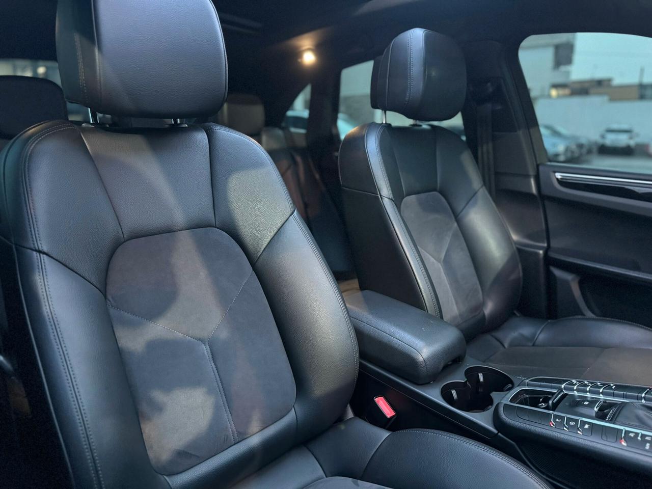 Porsche Macan 2.0 245CV TETTO APRIBILE