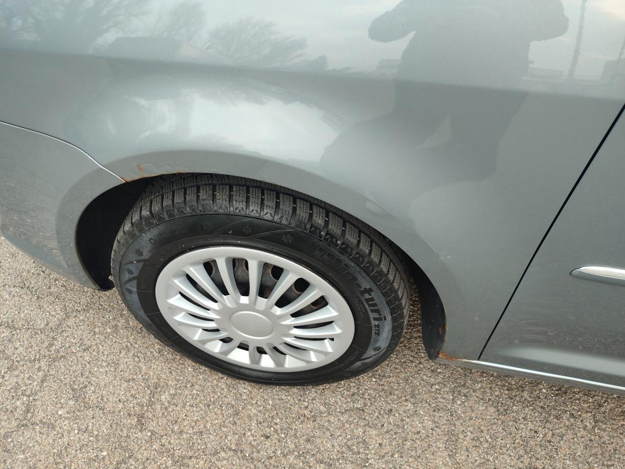 VOLKSWAGEN TOURAN 2009 2.0DIESEL 7POSTI FULL OPT.