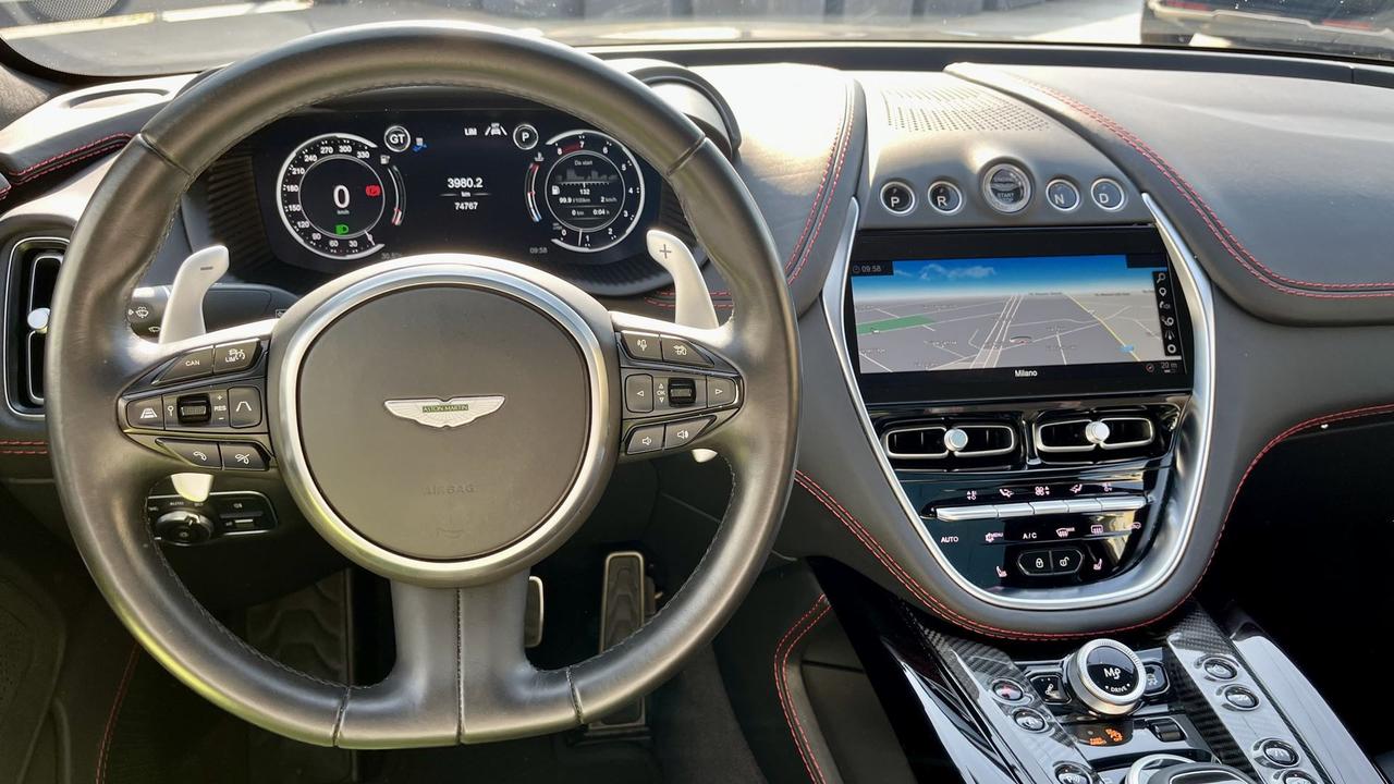 ASTON MARTIN DBX707 4.0 auto