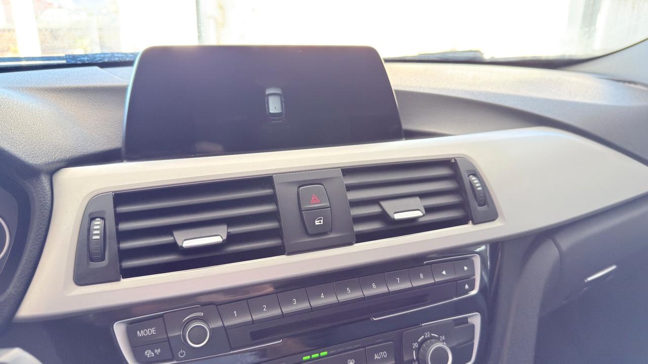 Bmw 320d Touring Business Advantage auto