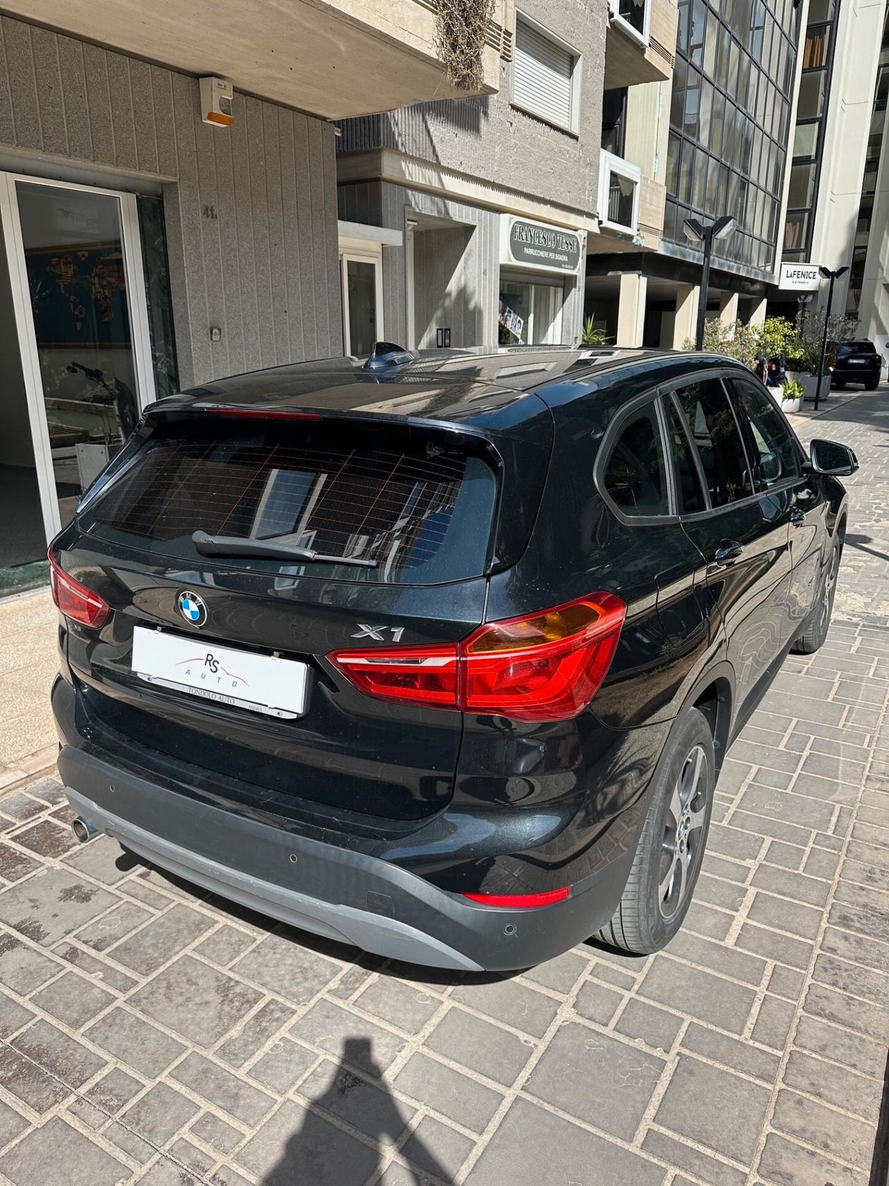 Bmw X1 sDrive18d Business