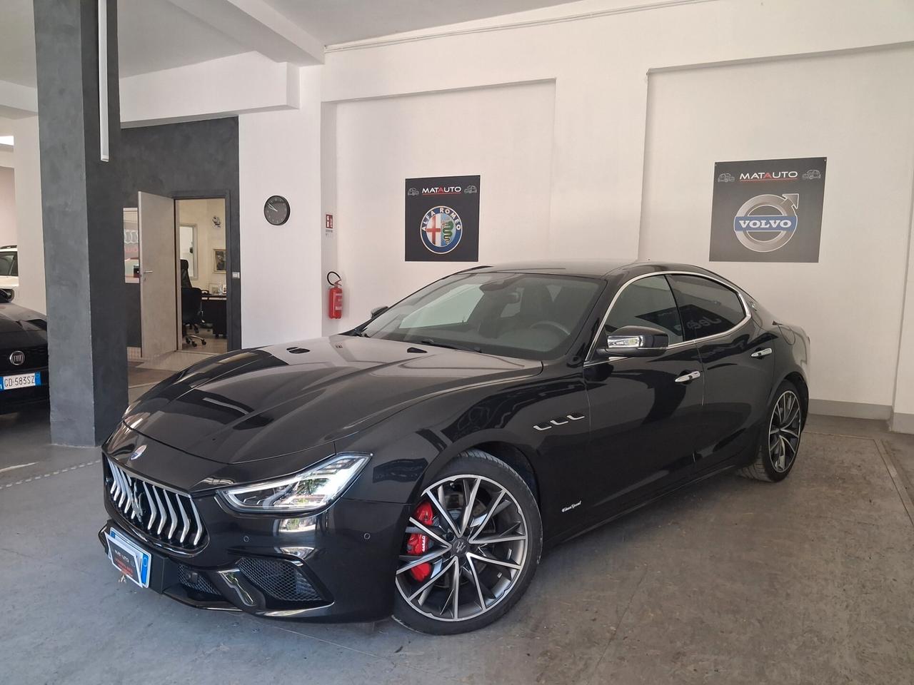 Maserati Ghibli V6 430 CV Q4 Granlusso