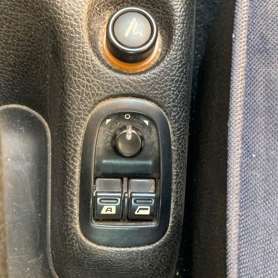 Peugeot 206 **NEOPATENTATI**