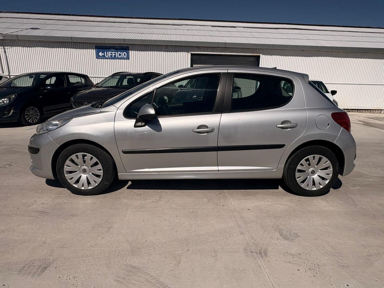 Peugeot 207 1.4 HDi 70CV 5p. X Line