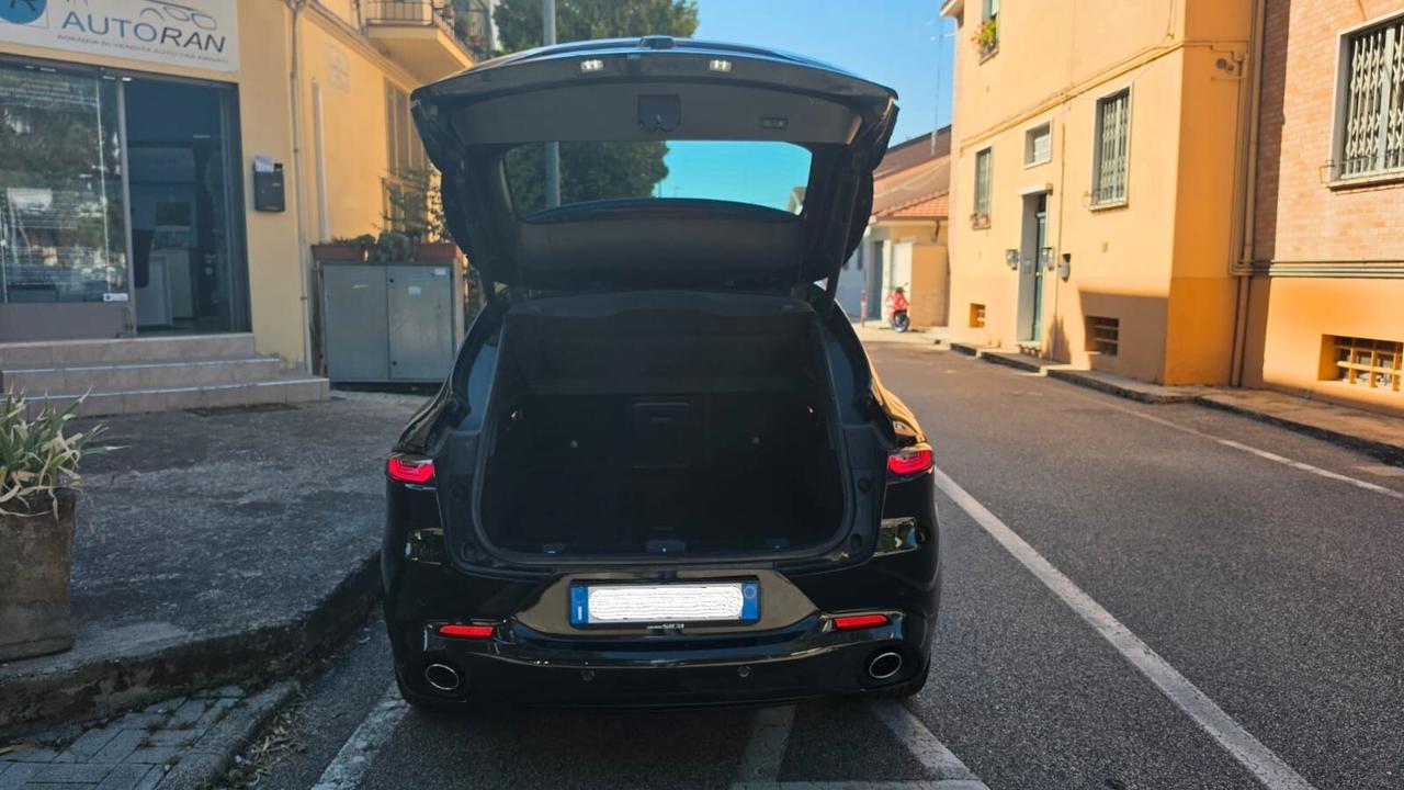 Alfa Romeo Tonale 1.3 280 CV PHEV AT6 Q4 Veloce