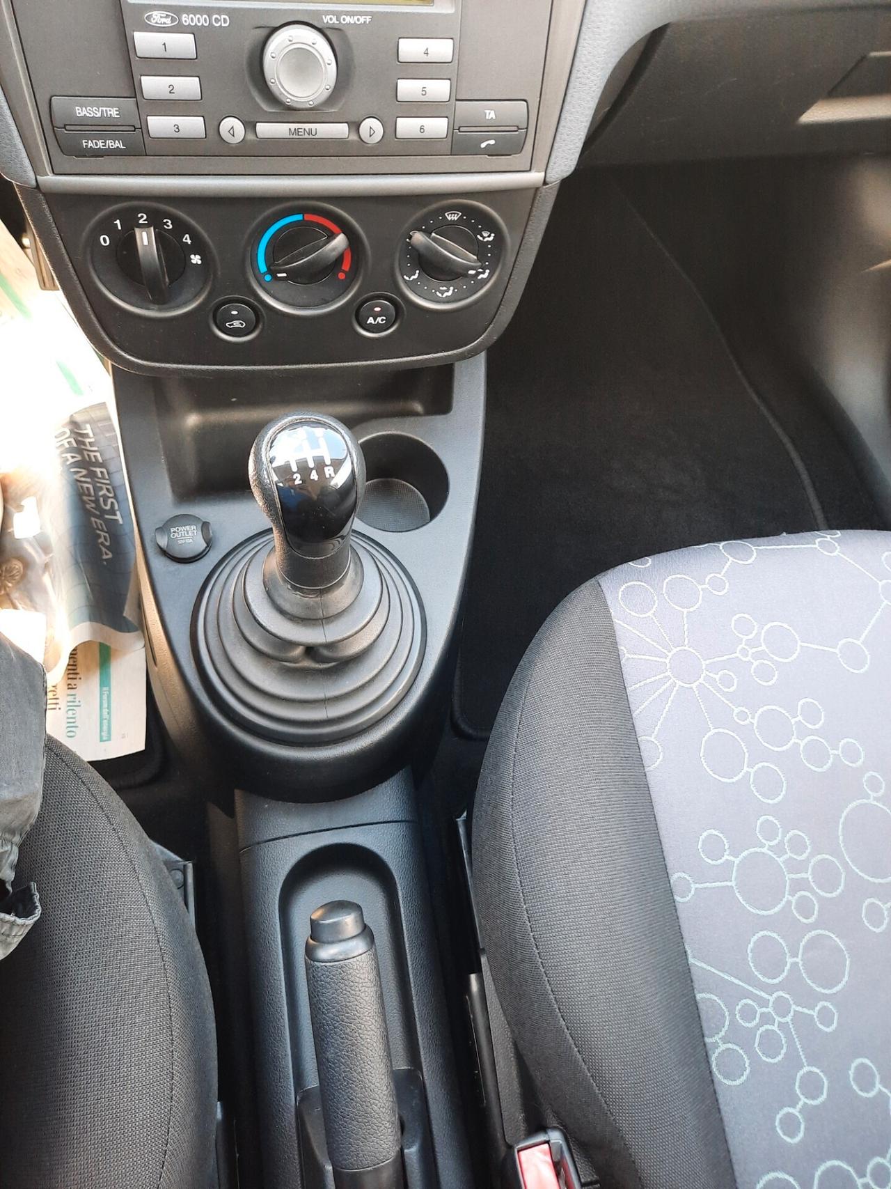 Ford Fiesta 1.2 16V 3p. Ghia OK NEOPATENTATI