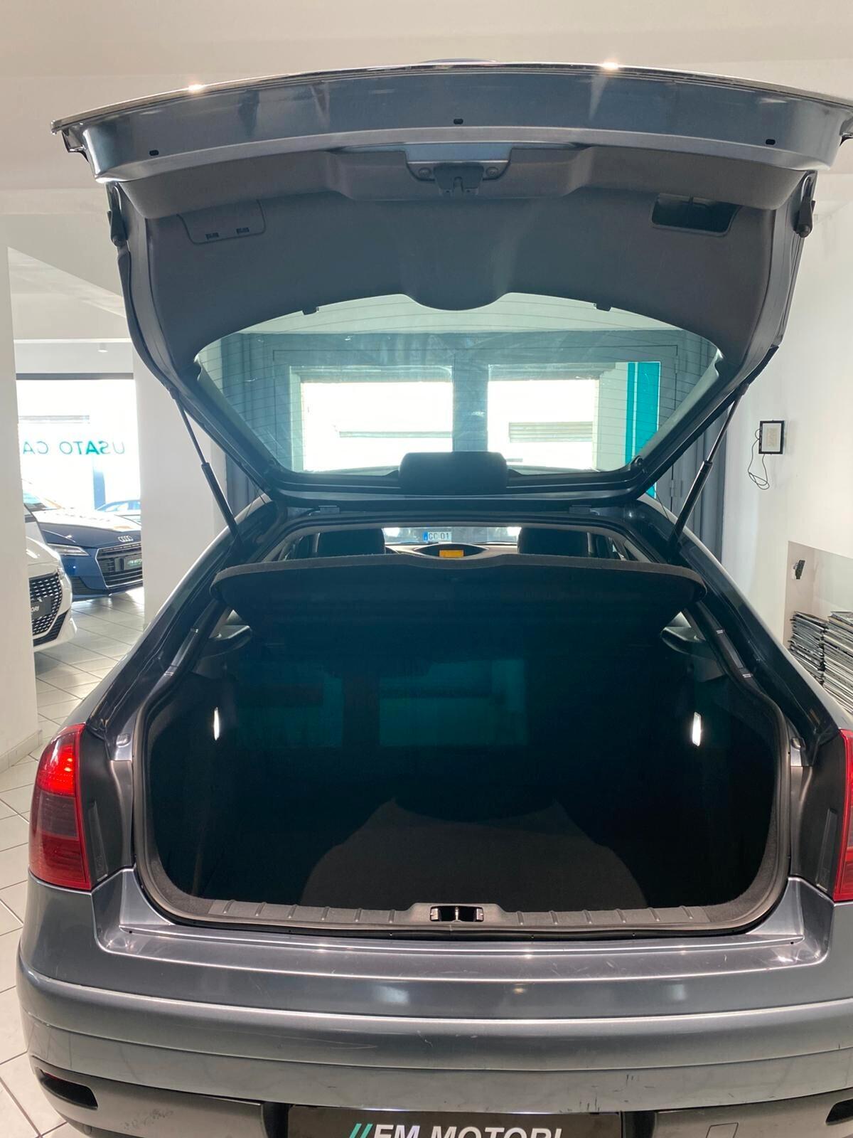 Citroen C5 1.6 HDi 110CV FAP Elegance