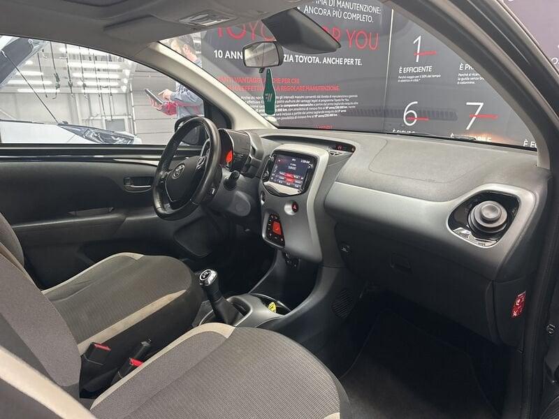 Toyota Aygo Aygo Connect 1.0 VVT-i 72 CV 5 porte x-wave