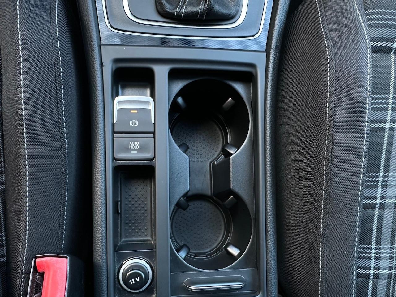 Volkswagen Golf GTD 2.0 TDI DSG 185cv