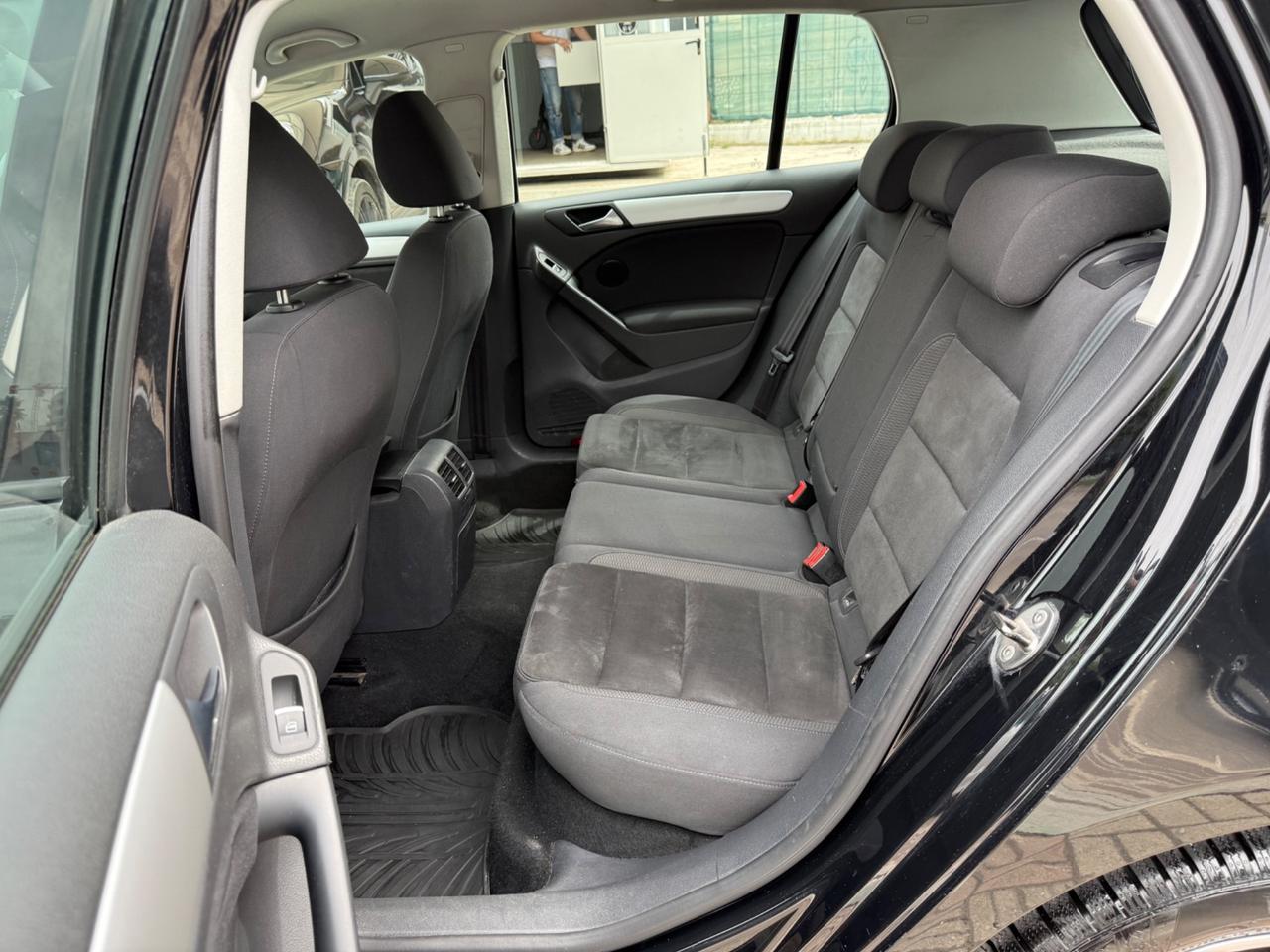 Volkswagen Golf 1.6 TDI Highline - GARANZIA