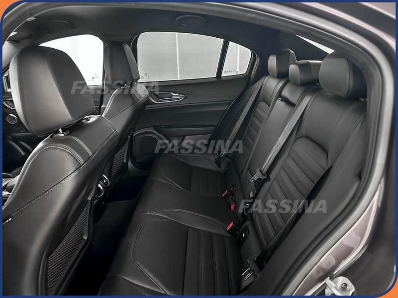 Alfa Romeo Giulia Giulia 2.9 V6 Bi-Turbo AT8 Quadrifoglio