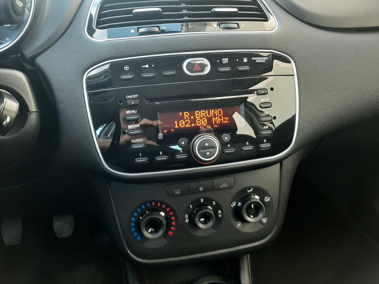 Fiat Punto 1.4 77cv 5p Natural Power Street