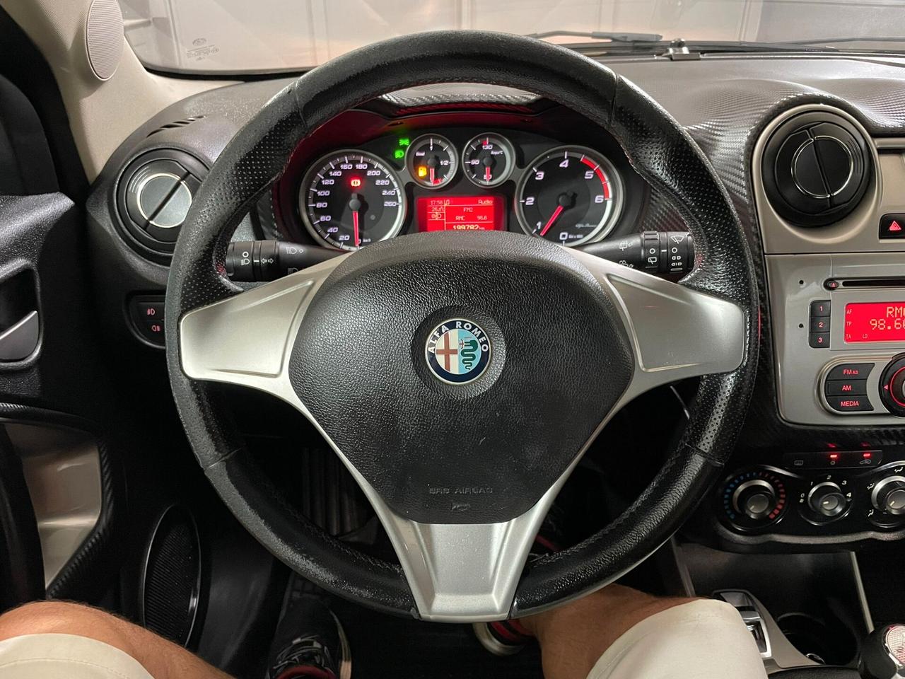Alfa Romeo MiTo 1.3 JTDm-2 95 CV S&S Distinctive Sport Pack