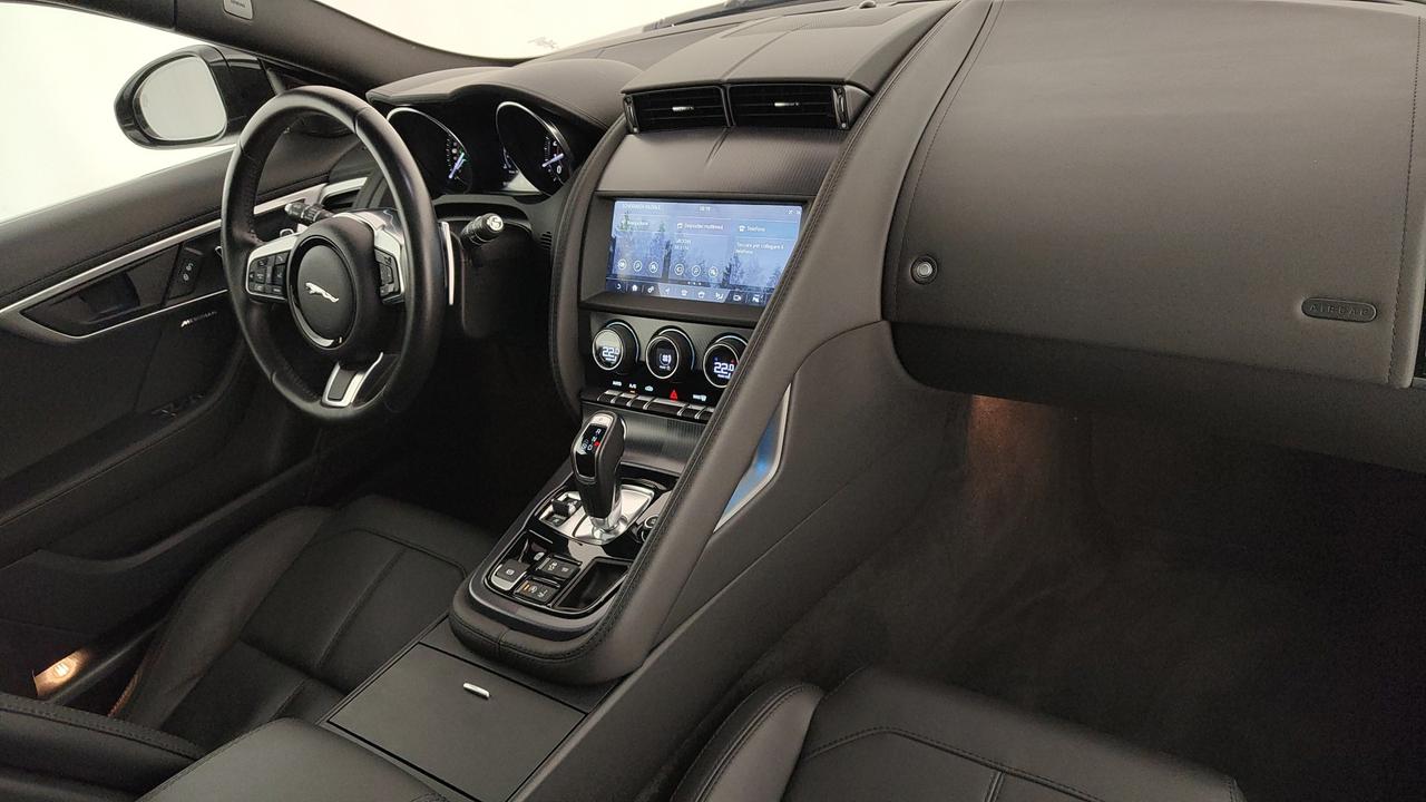 JAGUAR F-Type Coupe 2.0 i4 R-Dynamic rwd 300cv auto