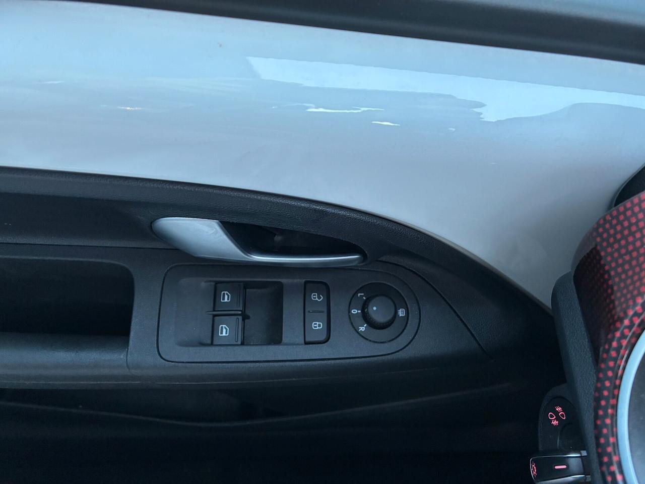 Volkswagen up! 1.0 TSI GTI BlueMotion Technology