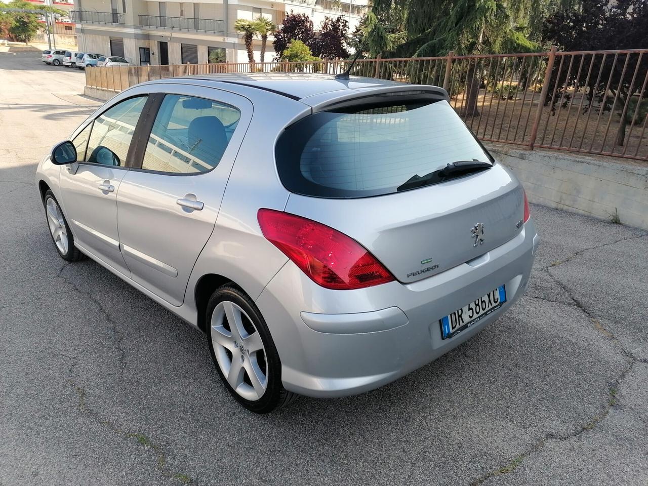 Peugeot 308 1.6 HDi 110CV 5p. Tecno