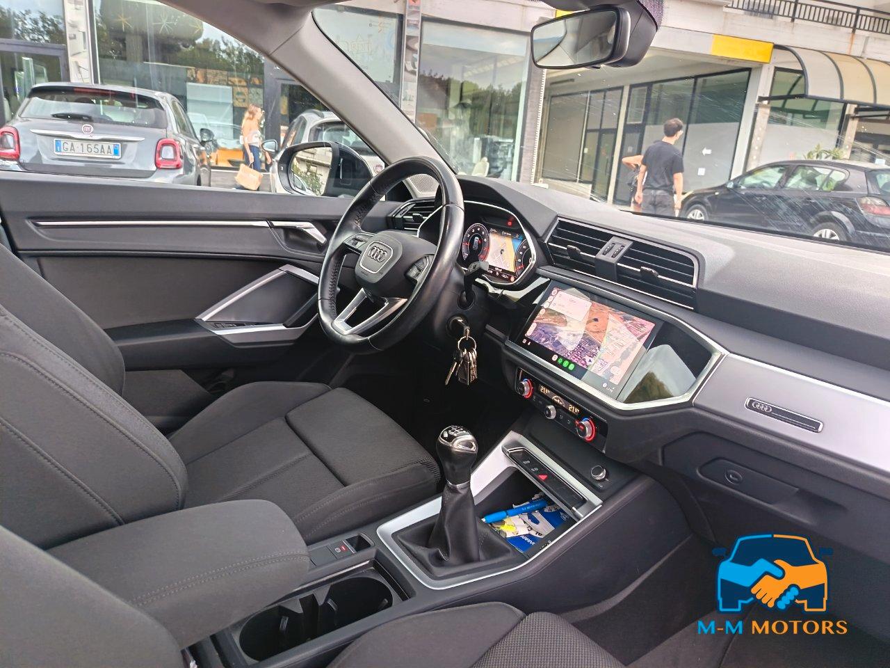 Audi Q3 35 1.5 tfsi Business Advanced