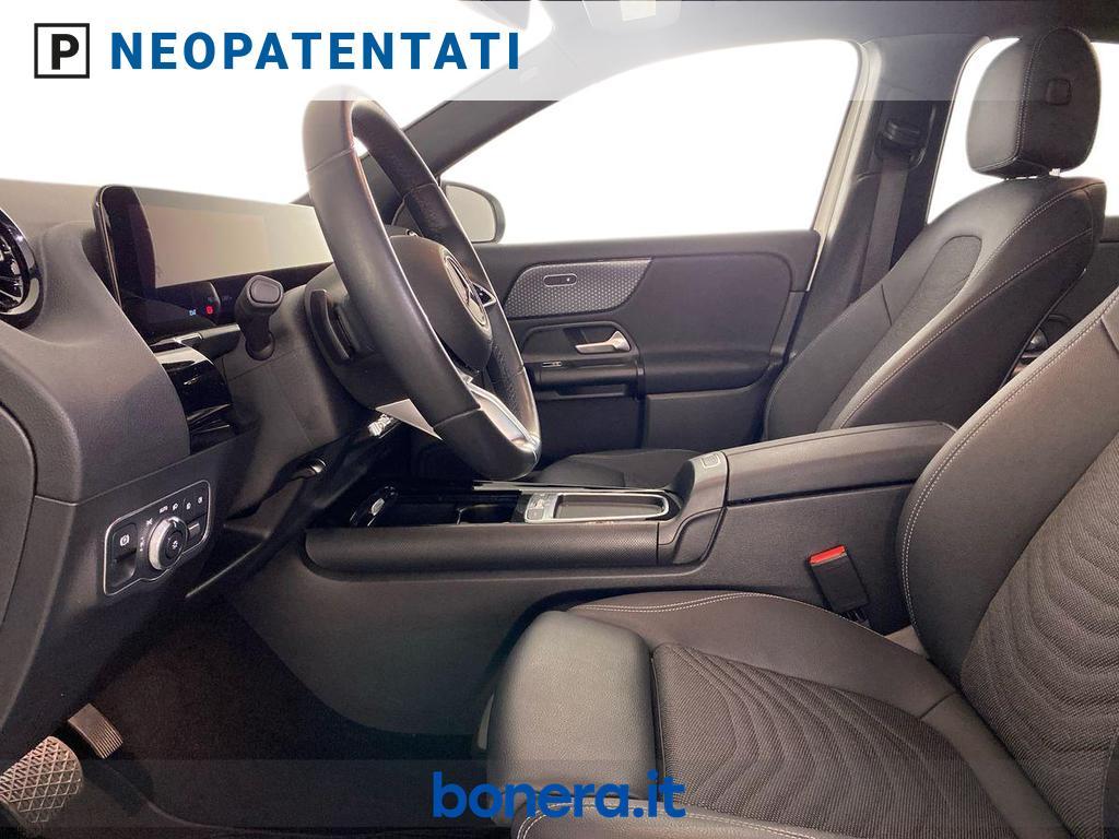 Mercedes GLA 180 180 Progressive Advanced Plus 7G-DCT