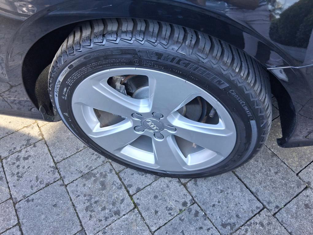 AUDI A3 Cabrio 1.6 TDI diesel Ambition