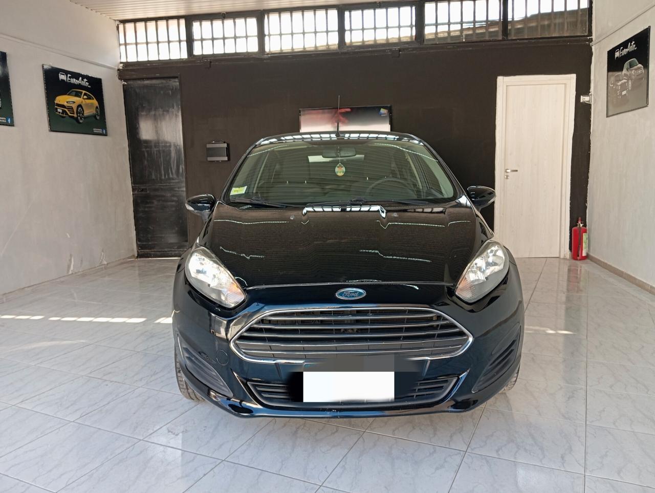 Ford Fiesta 1.4 Benz/GPL 2015 CON GARANZIA