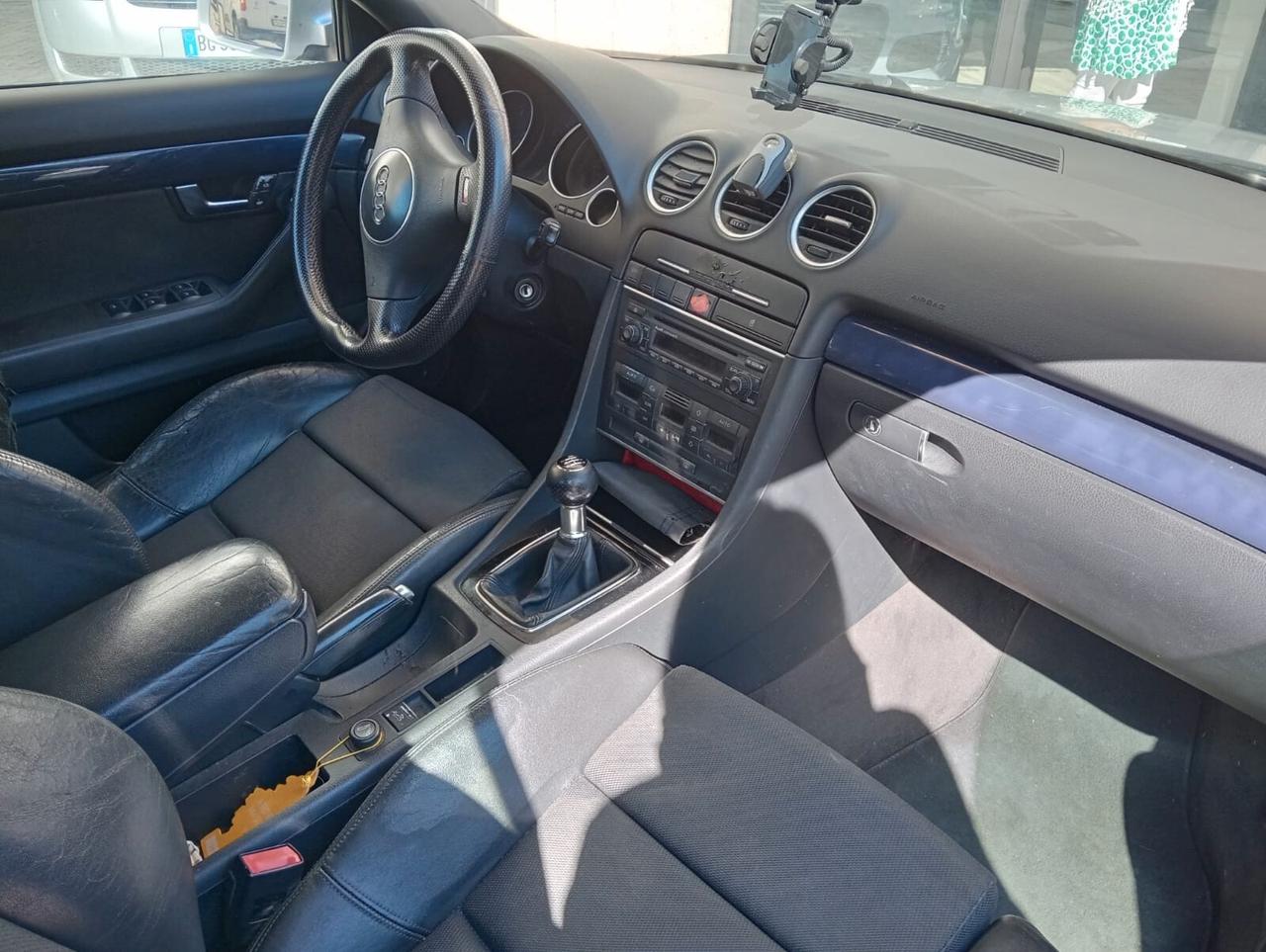 Audi A4 Cabrio 2.5 V6 TDI