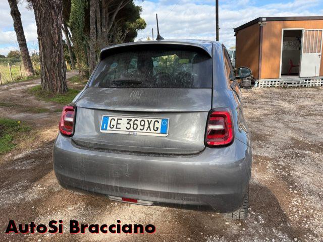 FIAT 500e Berlina 42 kWh Icon