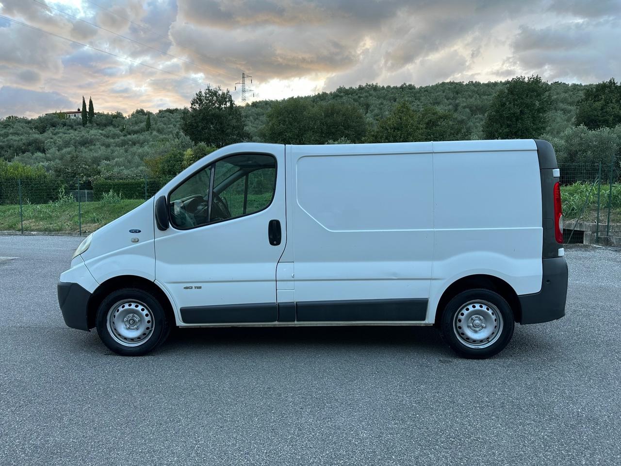 Renault Trafic 2.0 Turbo Diesel